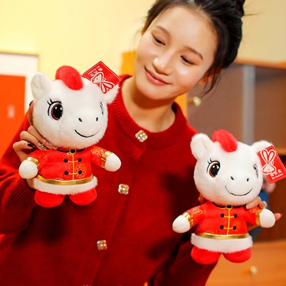Dorable Chinesisches Kostüm 2026 Pferdemaskottchen Weißes Stoffpferd Kreative Niedliche Sternzeichen-Pony-Figur Chinesisches Neujahr