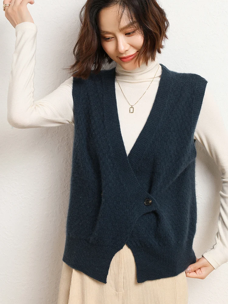 2024 Women Cashmere Sweater 100% Merino Wool Knitted Cardigan Autumn Winter Sleeveless Knitwear V-Neck Solid Color  Fashion Top