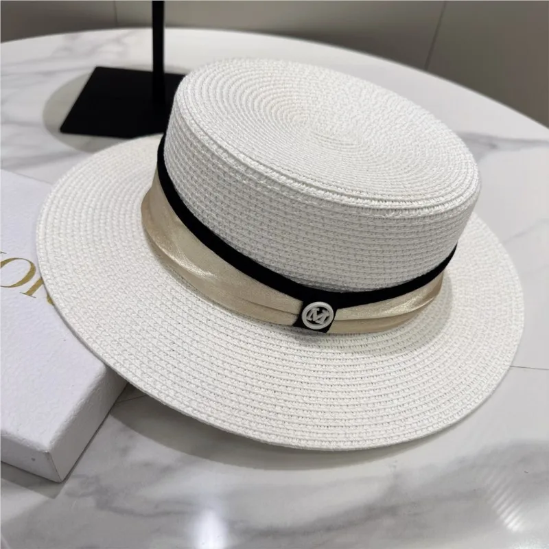 

Versatile flat-topped woven hat women's vacation making the face smaller