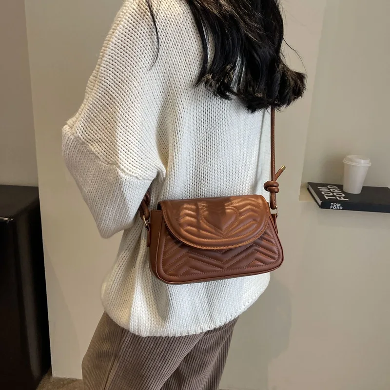 Fashion Love Trend Shoulder Bag New Casual Winter Texture Solid Color Ripple Crossbody Bag Small Square Women's Shoulder Bag