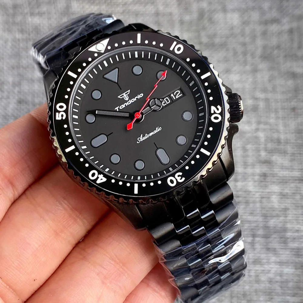 Black SKX Diver Mechanical Watch men Black Date NH36 Movt 3.8 Crown 20bar Waterproof Wristwatch Red Flash Hand Tandorio Clock