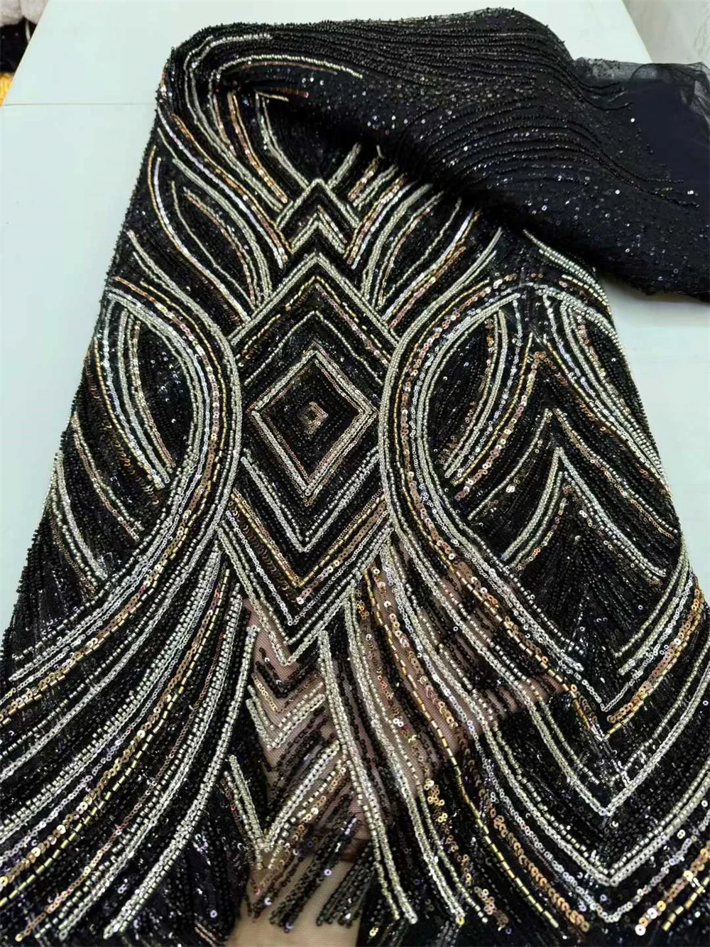 Bianco africano nigeriano sposo francese ricamo 2025 tulle paillettes tessuto di pizzo bellissimo lussuoso pizzo con perline pesanti per la cerimonia nuziale