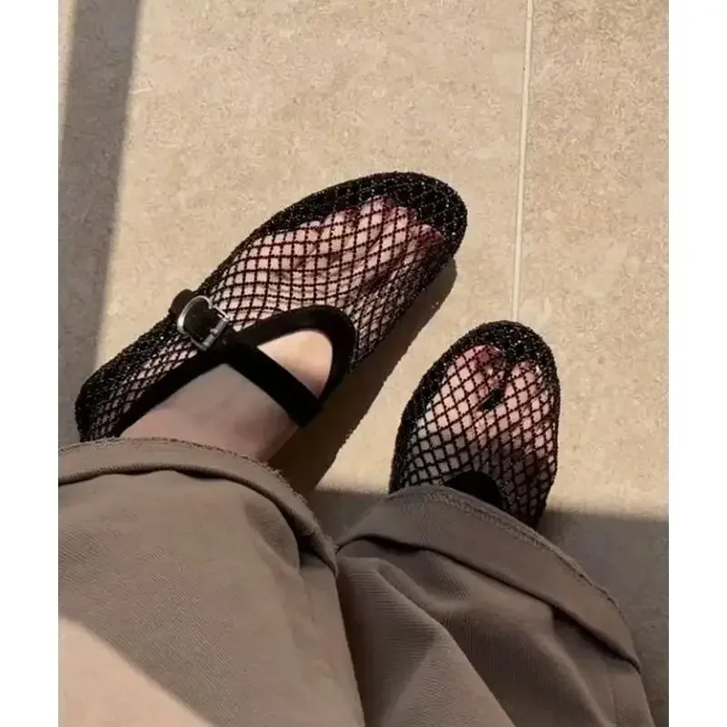 2026 Neues Modell~ Netzstoff Strass Ballerinas Mary Jane Damenschuhe mit Ausgehöhltem Riemen – Detail 3