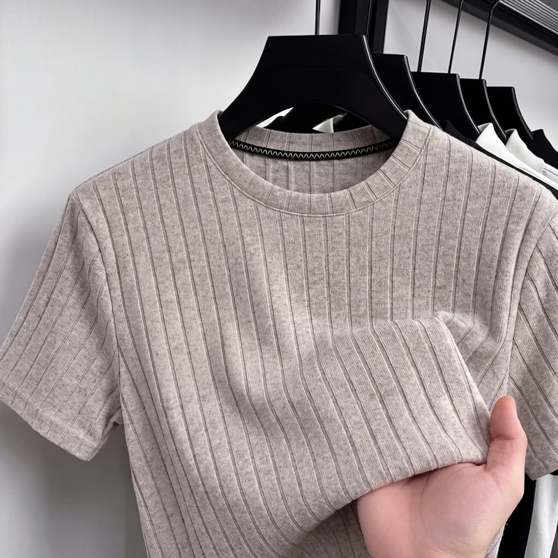 

Lightweight Round-Neck Pullover Casual Loose Fit Summer Breathable Light Luxury Style Half-Sleeve T-Shirt