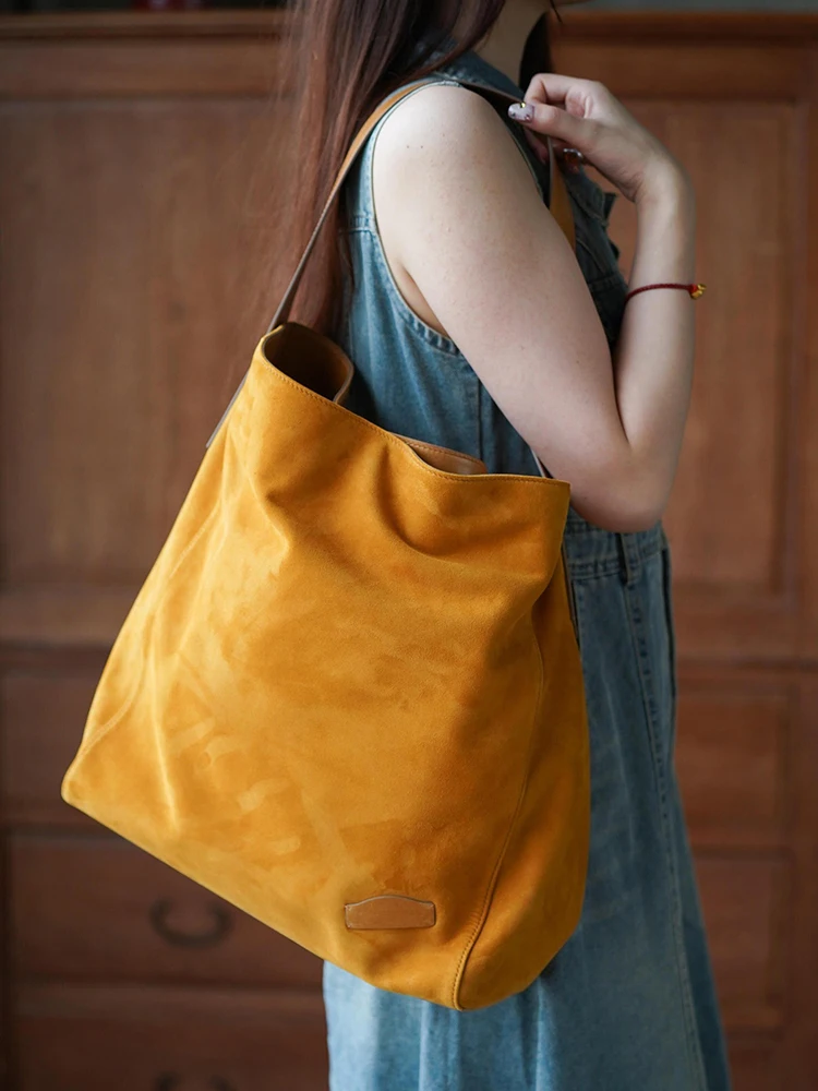 

2025 New Light Luxury Fashion High-quality Top Layer Cowhide, Large Capacity Bucket Shaped Single Shoulder Bags For Women Trendy