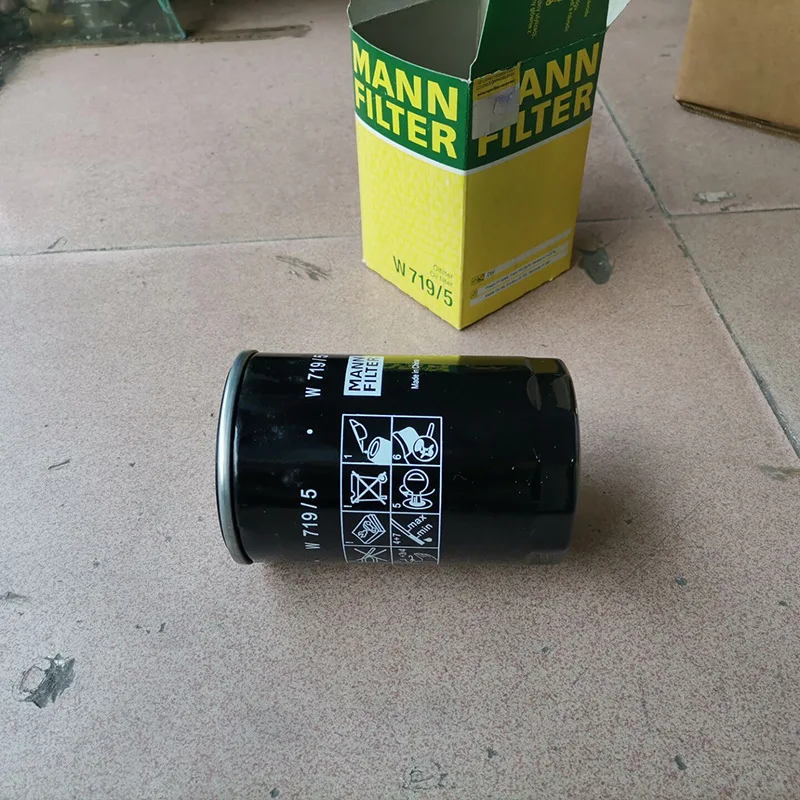 Forklift Parts Diesel Filter Deutz Car Parts DEUTZ-WK731 Is Suitable for LINDE Forklift.