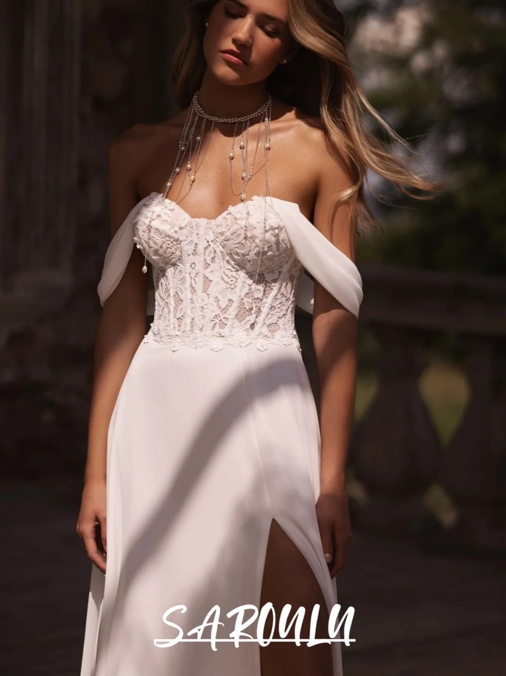

Delicate Lace Corset Top Wedding Dress Beach Plus Size A Line Romantic Bride Dresses Modern Side Slit Customized Women Gown