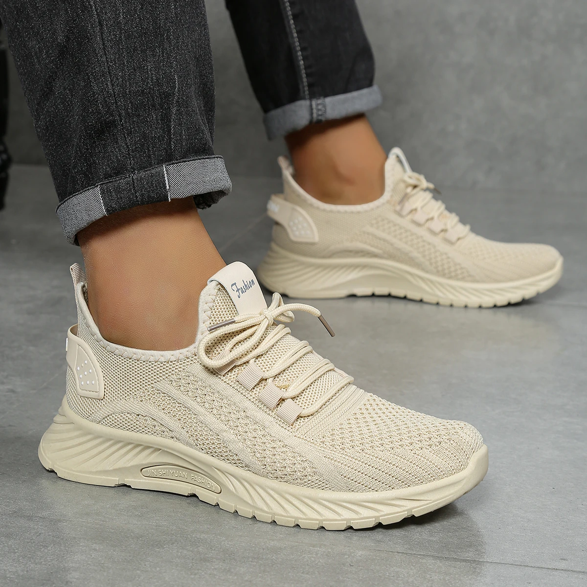 Women Sneakers Breathable Mesh Shoes Lightweight Soft Sole Casual Walking Flats Comfortable Large Size Shoes Fashion Footwear