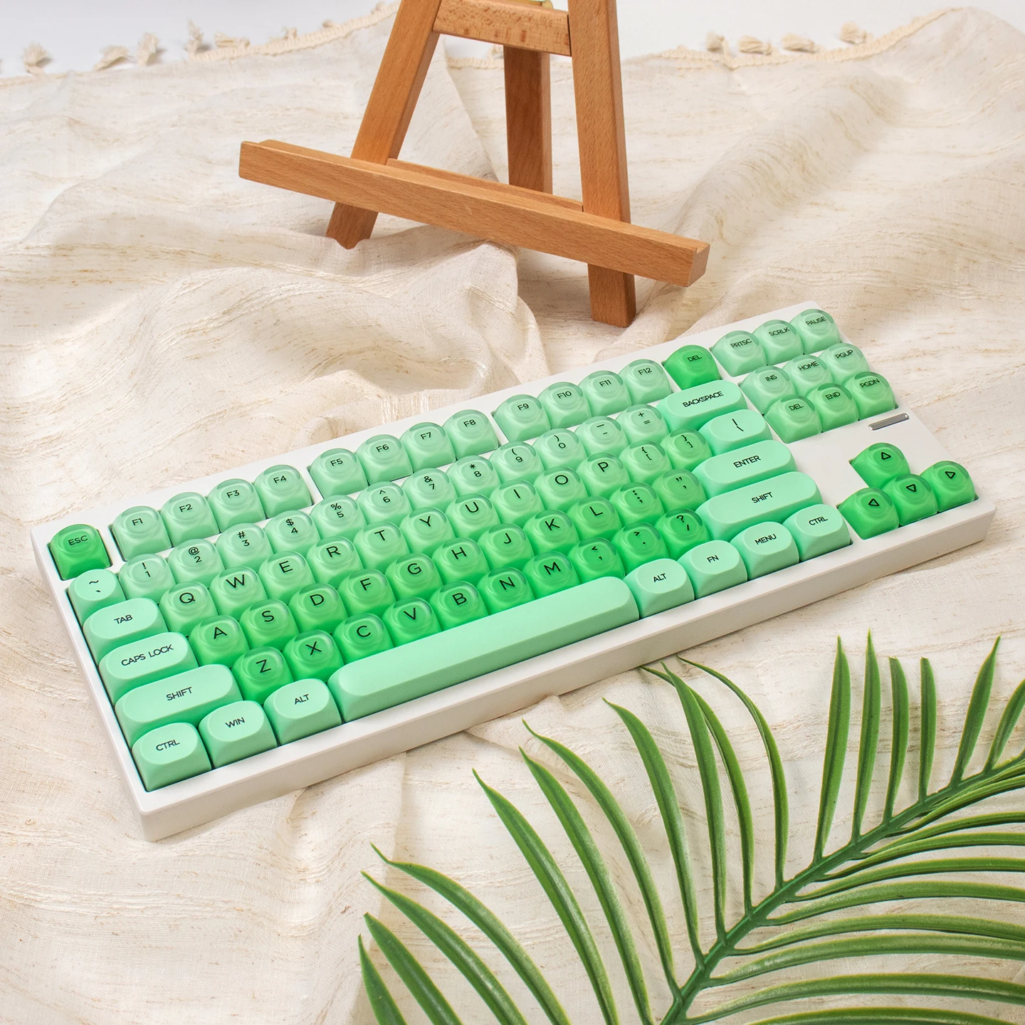 Copritasti per PC semitrasparenti personalizzati Green Cloud 132 tasti Profilo HOA Copritasti PBT a doppio scatto per interruttori MX Tastiera meccanica