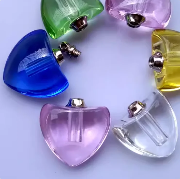 100pcs/lot Lovely Gift Mixed Color Closer Hearts Shape Crystal Perfume & Aroma Oil Vials Pendants Essential Oil Pendant