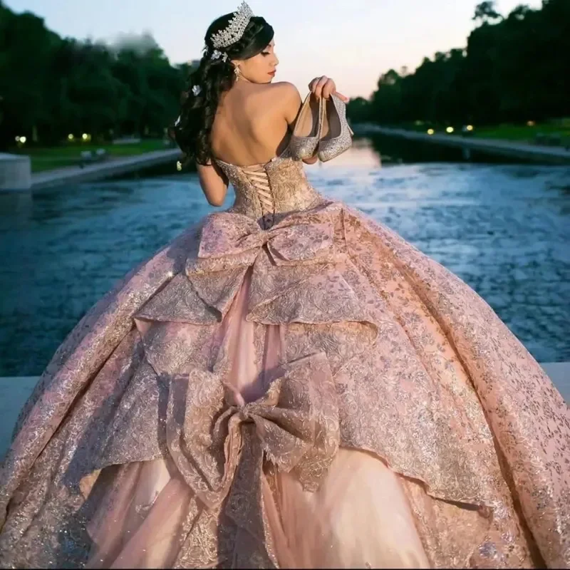 Robe Quinceanera à paillettes roses avec nœud, grande taille, fête d'anniversaire formelle, Rhde promo pour 16 ans, corset perlé, 15 ans