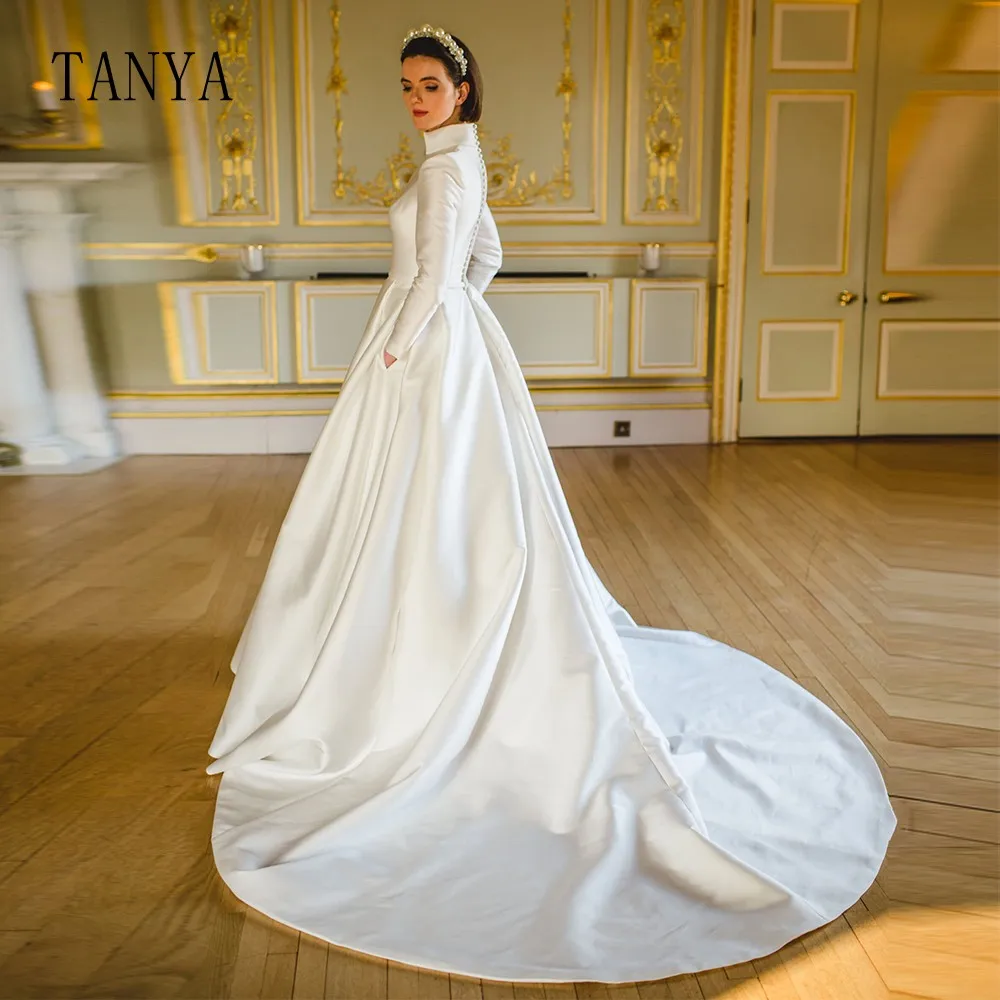 Elegant Satin High Neck  Wedding Dress With Long Sleeves Simple Muslim Sweep Train Zipper Bridal Gown Custom Made TWSD096