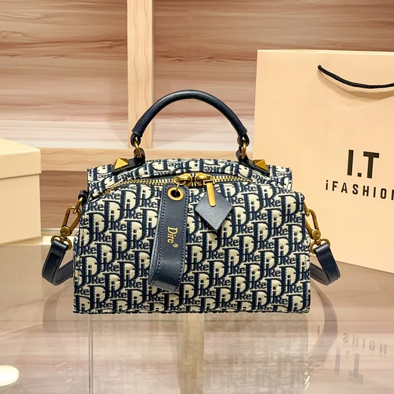 

Unique Classic Diaper Bag Women Luxury Crossbody Messenger Bag High-End Designer Handbag Minimalist Elegant Large Tote