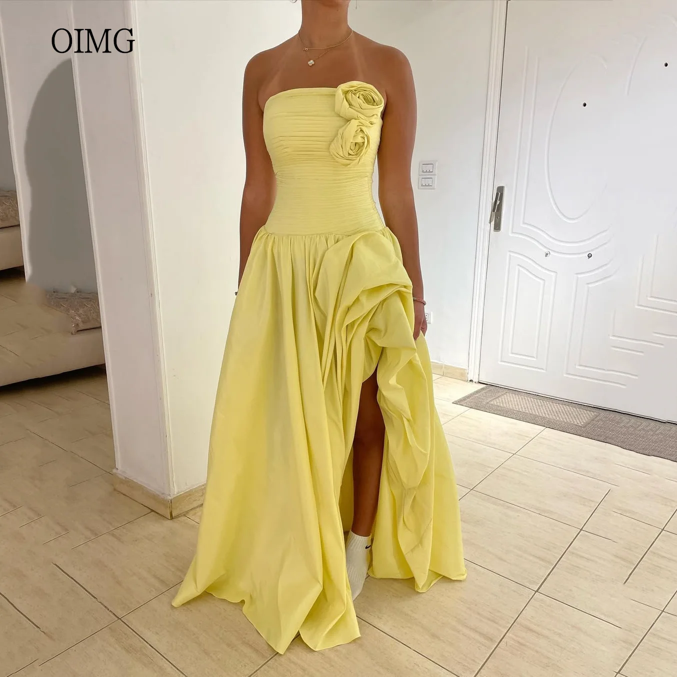 

OIMG Yellow Strapless A Line Prom Gowns Flowers Side Slit Pleated Formal Party Gown Floor Length Evening Dress 2025 Customized