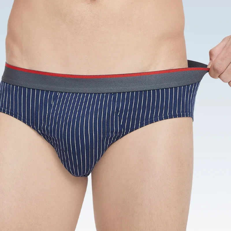 2PCS Men's antibacterial cotton triangle - shaped underwear for teenagers. It's suitable for sports, with a thin style for summe