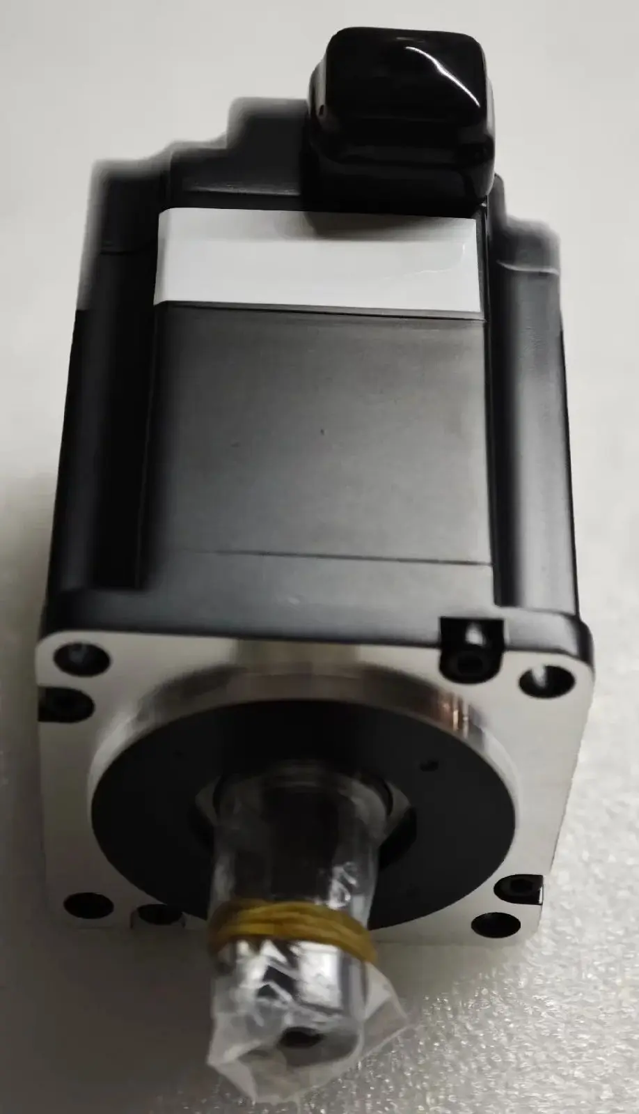 

SGM7A-02A7A61 Brand New Servo Motor，Fast shipping SGM7A 02A7A61