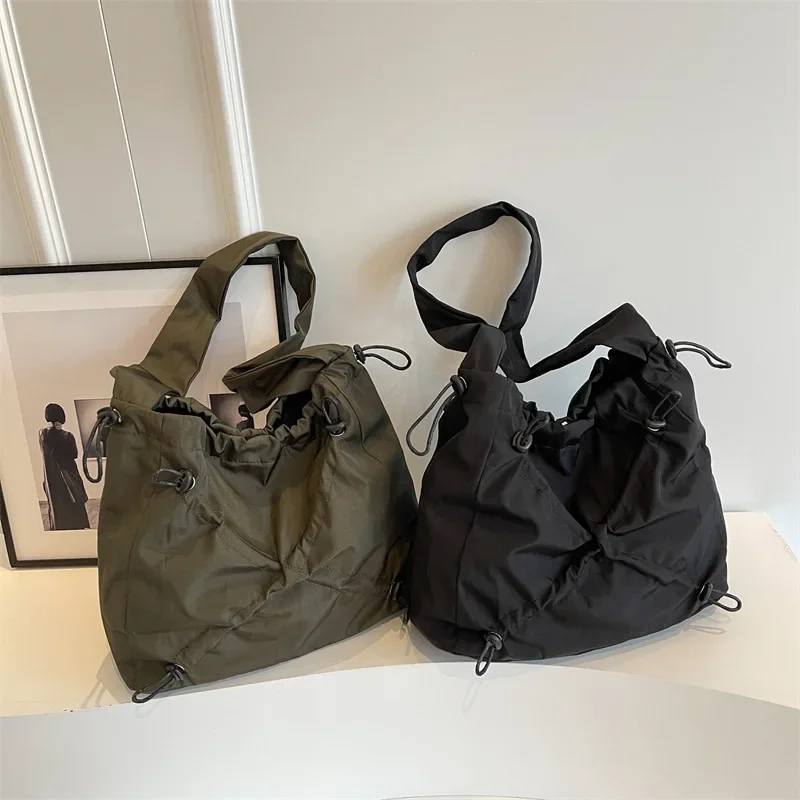 New Leisure Nylon Fabric Bag Women's Trend Drawstring One Shoulder Crossbody Bag Leisure Large Capacity Tote Bag