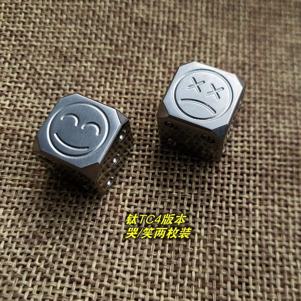 Titanium Alloy Dice Ferramenta Pequena Edc Legal Cinza Redondo Dedo Adivinhando Bar ao ar Livre Pcs Tc4