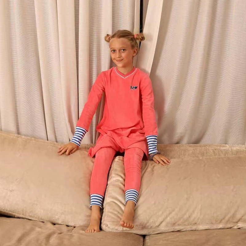 بيجامات أطفال عائلية متطابقة باللونين الأزرق والوردي فستان بناتي للأطفال الأولاد والبنات رومبير ملابس خريف وشتاء مخططة