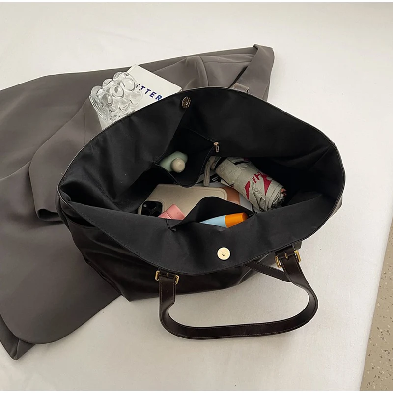 Europa Amerika Mode Einkaufstasche Retro Große Kapazität Umhängetaschen High-End Einfarbig Casual Bag Premium Leder Pendler Taschen – Detail 2