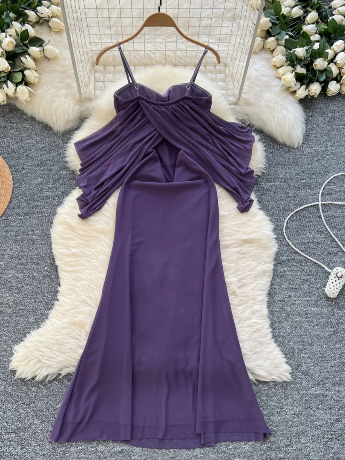 エレガントなノットショルダーブライドメイドドレス女性の秋のロングドレス高級ミニマリストスタイル A ラインスカート韓国語バージョンミディドレス