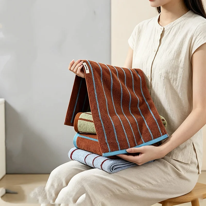 1 Piece of Towel in Random Color, Color-Blocking Striped Towel, Adult Face Wash Towel, Soft and Absorbent Face Towel, Suitable for Various Occasions