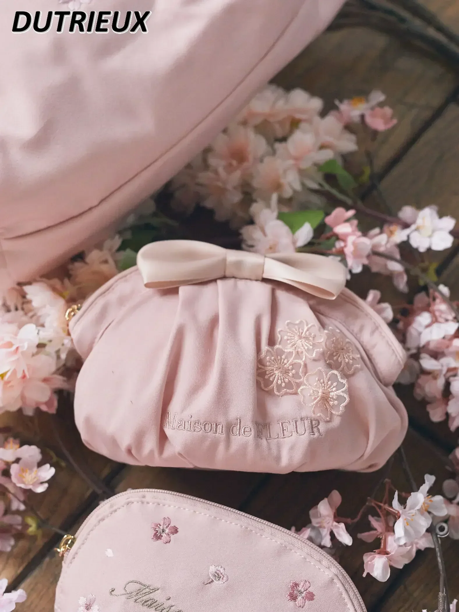 Handbag for Women Japanese Style Spring Summer Hand-Held Dumplings Bow Satin Ladies Cosmetic Bag Sweet Cute Makeup Bags