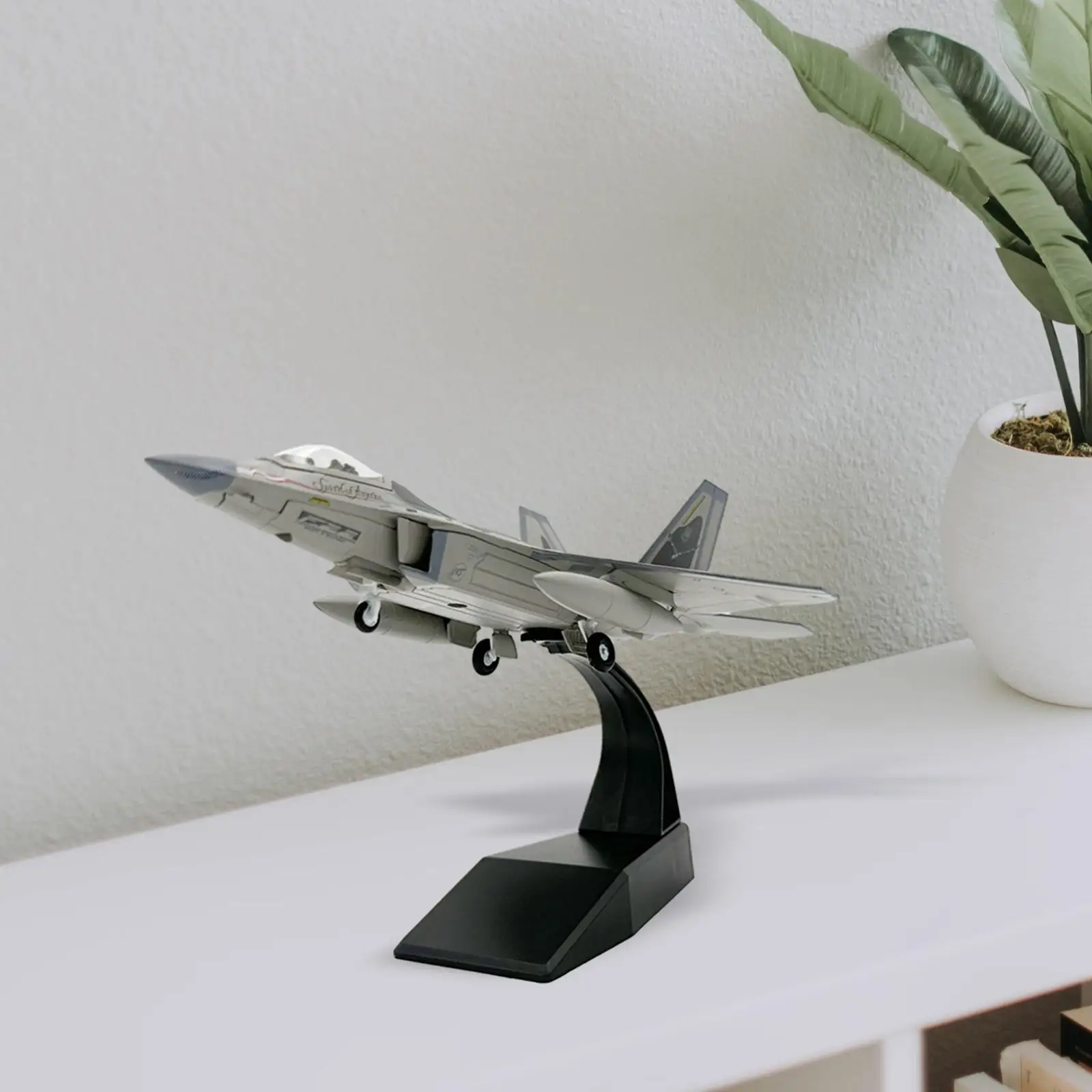 1/100 Attack Fighter Model Ornament Diecast Model Airplane Fighter Jet Model for Countertop Cabinet Office Home Bookshelf