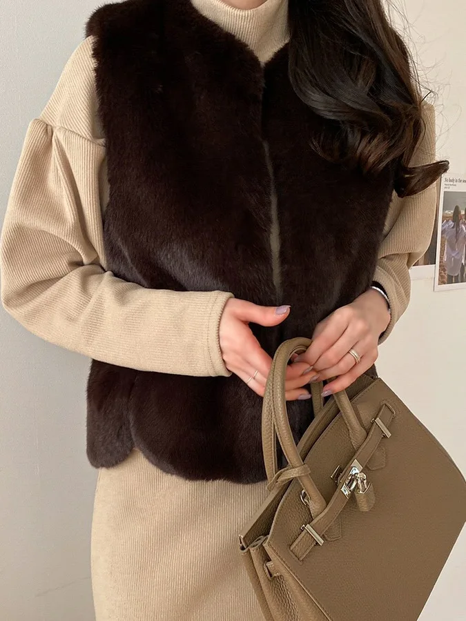 Winter Aosphere Women's Vest Luxury mat Plu Faux Fur Jaet Trendy Versatile Outerwear Soft Cozy Faionable