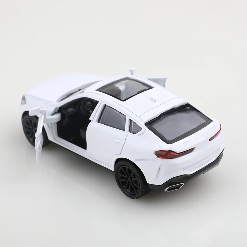 (Verpackt) 1/43 Maßstab Replik X7 SUV Kinderspielzeugauto, Druckguss-Metall, Jungenspielzeug, Taschen-Spielzeugauto mit Rückziehfunktion – Detail 4