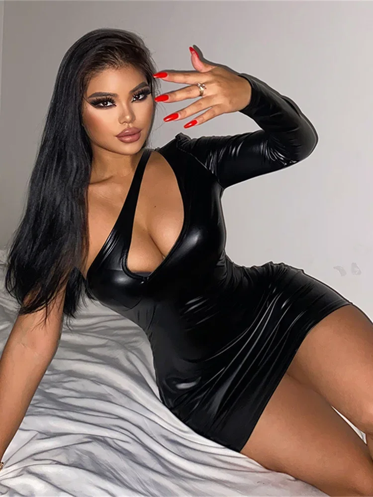 Leosoxs Sexy Hollow Dress Women Faux Leather Luxury One Shoulder Sexy Midnight Party Full Sleeve Slim Peach Hip Mini Bodycon