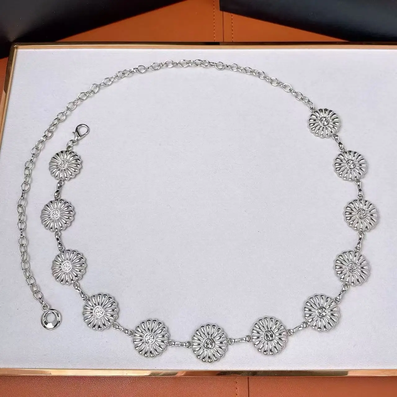 Boho Hollow Out Round Chain Belts Classic Metal Waist Chain Vintage Adjustable Body Jewelry Trendy Dress Chain For Women Girls