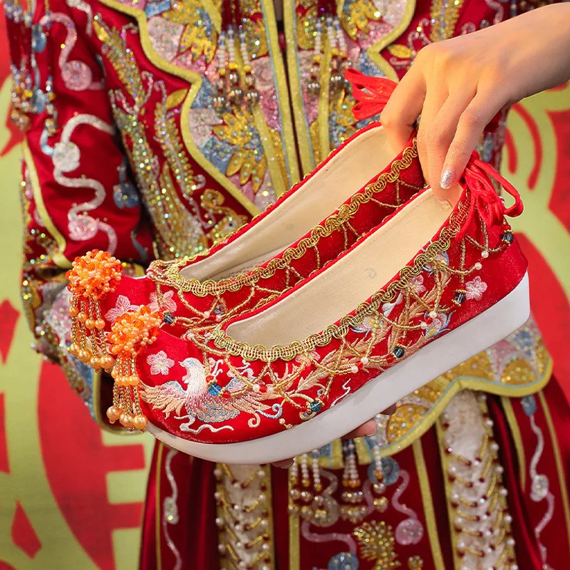 

Новые весенне-осенние китайские свадебные туфли Xiuhe с кисточками, красные, вышитые, для костюма Ханьфу
