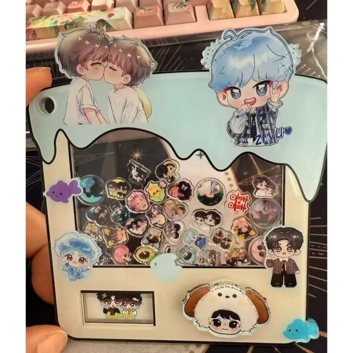 

Новинка 2026: Акриловая вращающаяся машина для коллекционирования фигурок Ziyu Tian Xuning с высококачественным дизайном и сопутствующими материалами для концертов