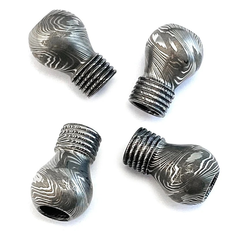 EDC 나이프 펜던트 다마스커스 스틸 파라코드 펜던트 티타늄 합금 부품 야외 생존 장비 펜던트 액세서리