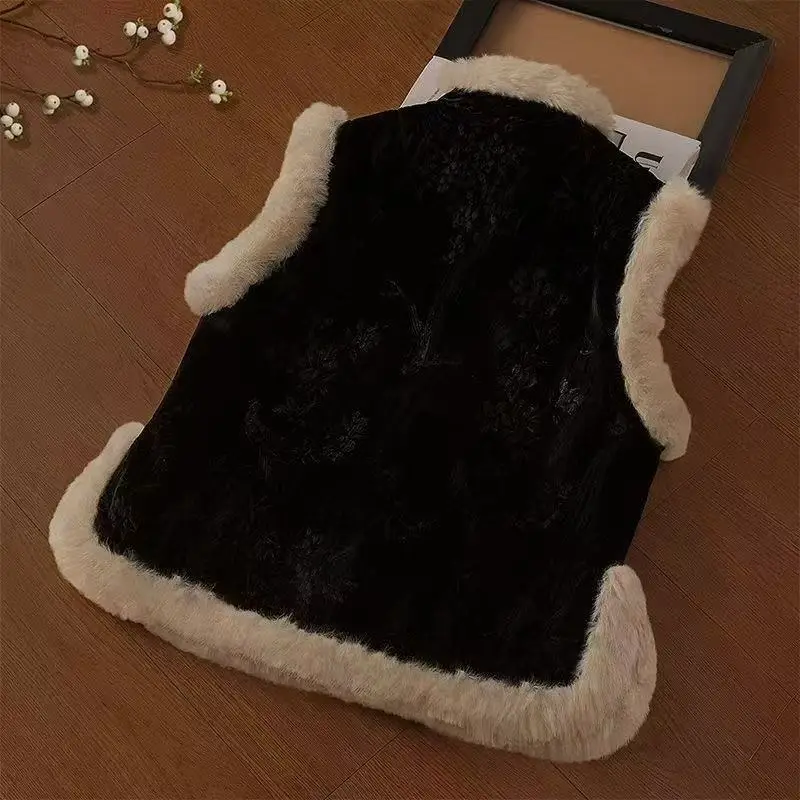 Winter New Chinese Style Chi-pao Vest Women's Thicken Velvet Sleeveless Coat Festive New Year Tops Vest Traditional Button Qipao