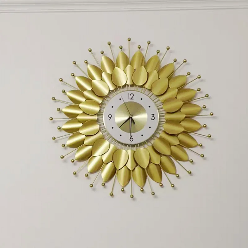 

Aesthetic Silent Wall Clock Design Fancy Round Gold Living Room Wall Clock Art Modern Klokken Wandklokken Home Decorating Items