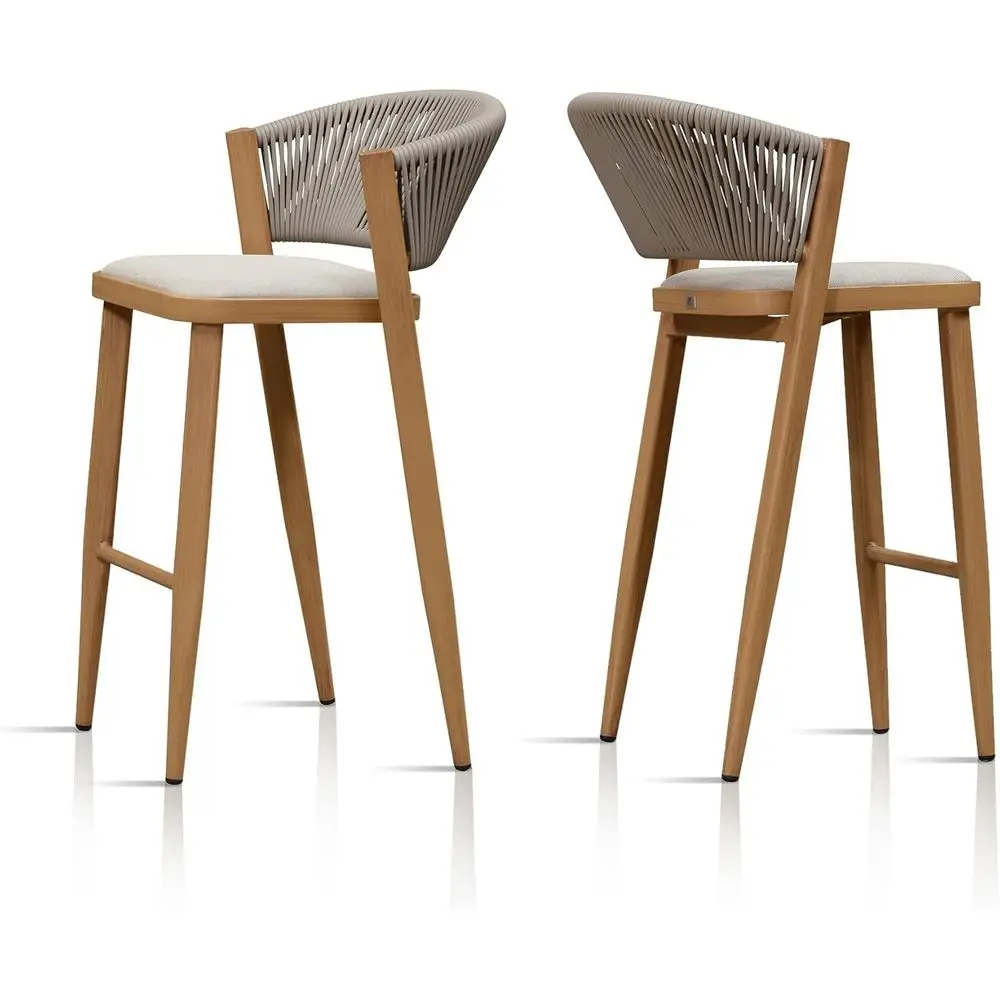 

Bar Stool Set o 2 Outdoor Bar Chairs Rattan Bar Height Stools Hold 300 Pounds Wicker Light Brown Barstools