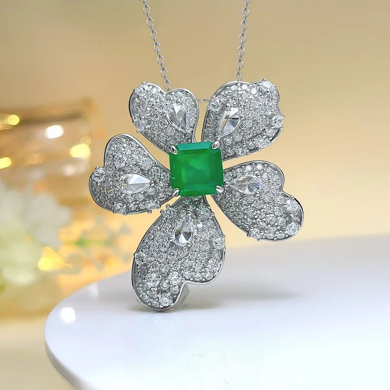 

Light luxury temperament, green flower pendant set, personalized European and American fashion, 925 silver wedding jewelry