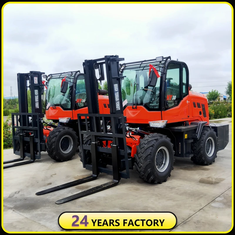 Off-road Forklift Hydraulic Lift 4 x 4 Four Wheel For Rough Terrain  Strong Bearing Capacity All-Terrain Forklift