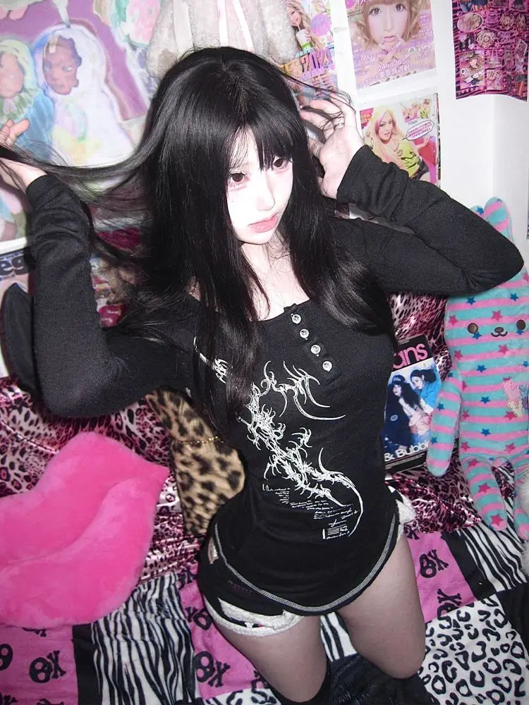 

Y2K Japanese Sle Long Sve T-irt Women's Slim Fit Punk Base irt Inner Wear Boting Top Millennium Hot Girl