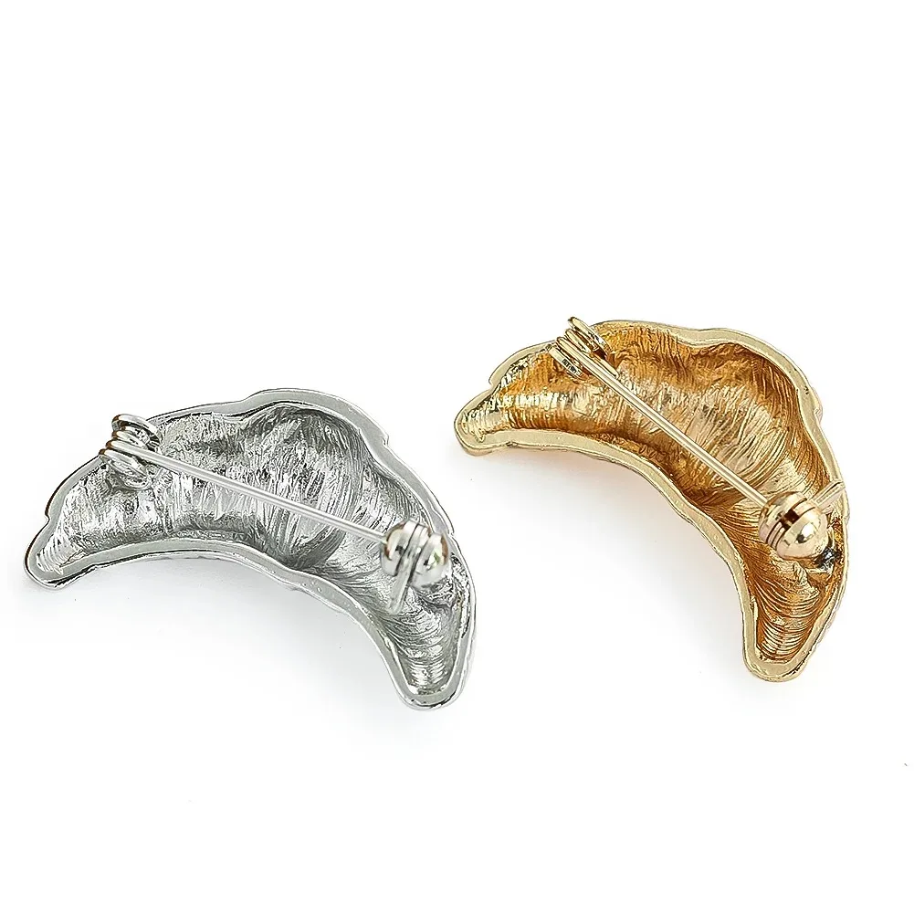 

Metal Croissant Pattern Pin Clothing Badge for Jackets Shirts Scarves Backpacks Outdoor Lifestyle Outfit Accent Decoration