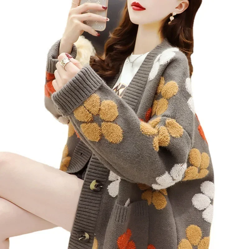 2023 Spring and Autumn Fashion New Women\'s Knitted Long-sleeved V-neck Sweater Cardigan Jacket Women Loose Western Style