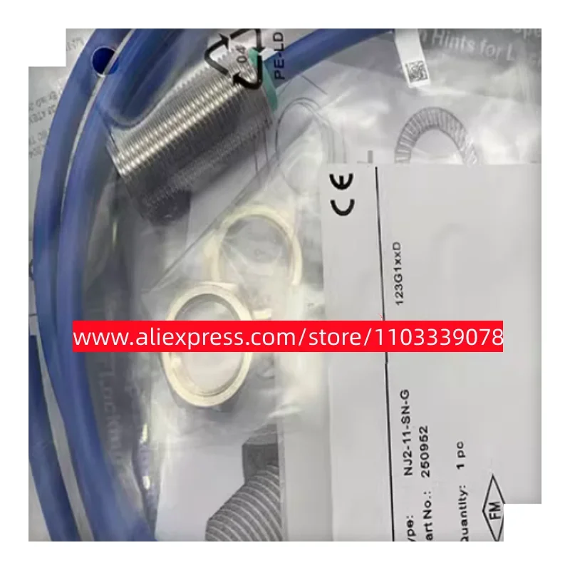 

2PCS New Inductive proximity switch NJ2-11-N-G-Y10326 NJ2-11-N-G-Y129365