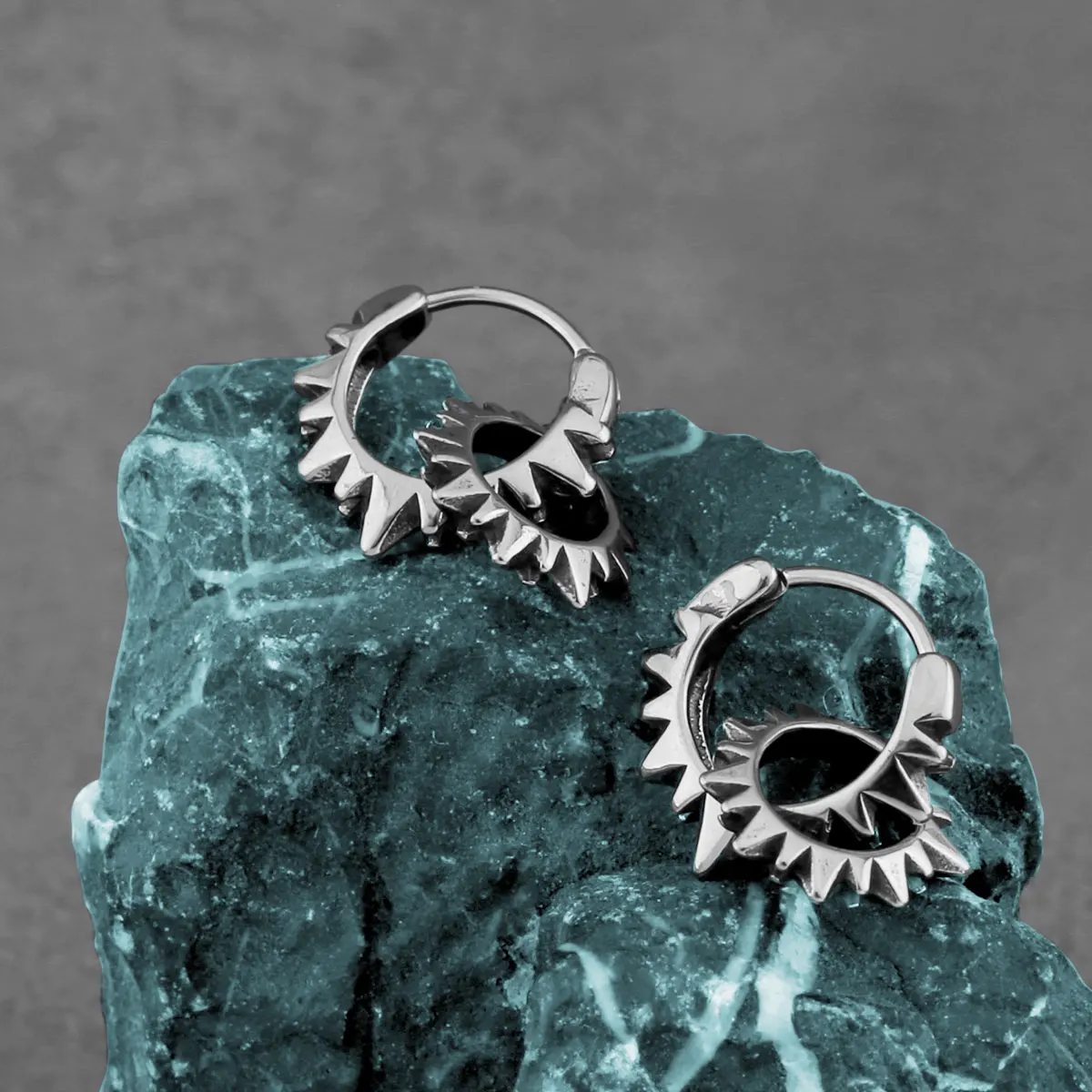

Stainless Steel Drop Earrings Hip Hop Biker Pierced For Men and Women Accessories Fashion Punk Rock Ear Ring Jewelry Wholesale