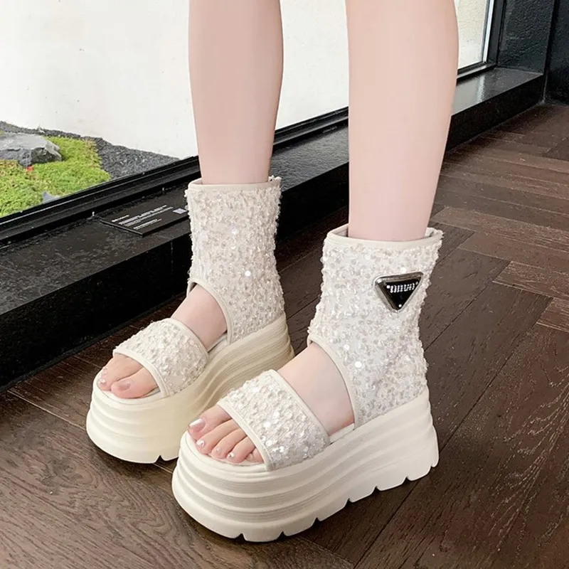 Sandalias planas con plataforma hueca de 8CM, zapatos Punk ostentosos para Mujer, botas informales de verano, mocasines de diseñador, Sandalias deportivas con cremallera para Mujer, novedad