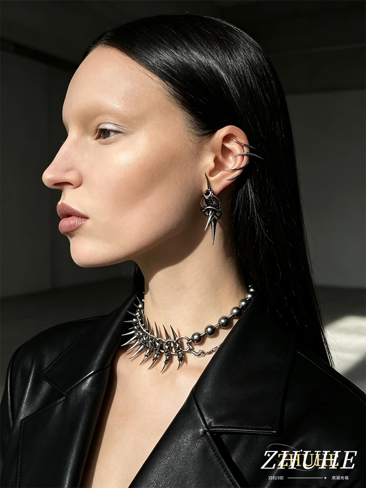 Copper Alloy Material Dark Punk Skeleton Horn Ear Jewelry Accessories For Women Men Sharp Spike Claw Earrings Edgy Street Style