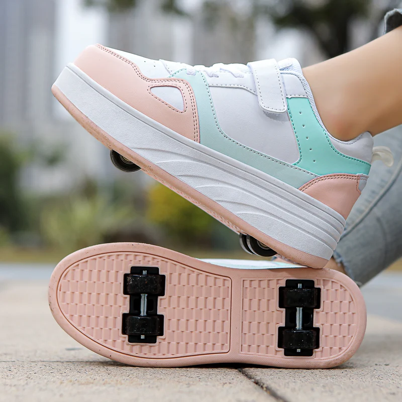 Zapatillas de Skate con cuatro ruedas para niños y niñas, zapatos informales para adultos, novedad