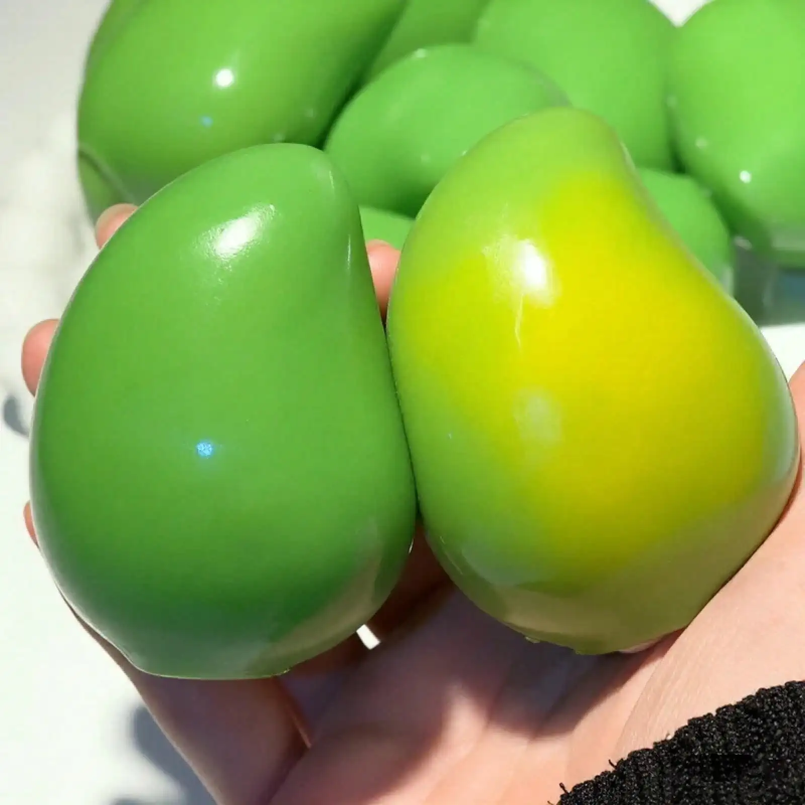 Bola Squishy Artesanal de Manga que Muda de Cor, Brinquedo de Fruta Falsa Fofa, Lembrancinhas de Aniversário e Natal para Crianças, Enchimentos para Sacolas de Brindes, Enchimentos para Meias de Natal, Recompensas para Sala de Aula, Mini Ornamento de Mesa, Brinquedo Sensorial de Apertar