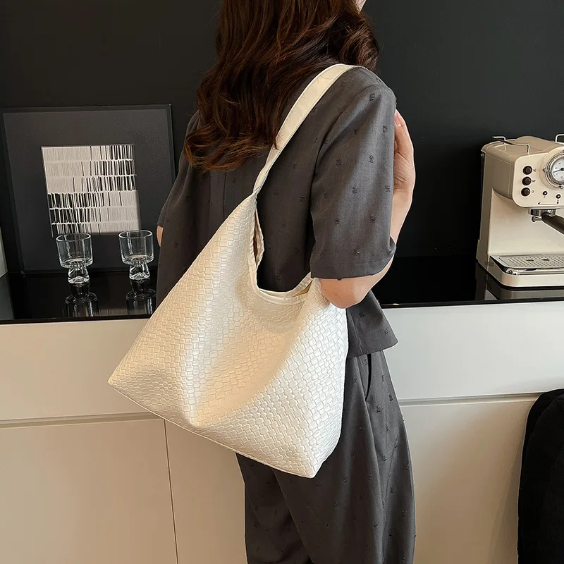

Retro Women Artificial Leather Woven Pattern Shoulder Bag Large Capacity Tote Bag Casual Armpit Bag Large Tote Bag Daily Work
